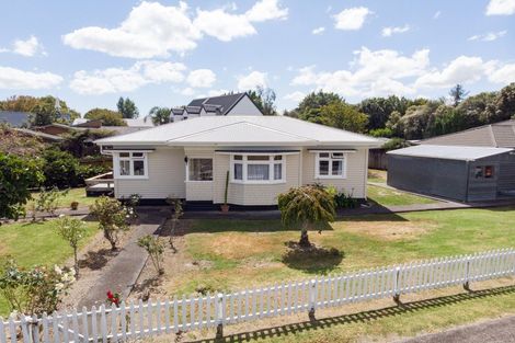 Photo of property in 11 Darlington Street, Ngatea, 3503