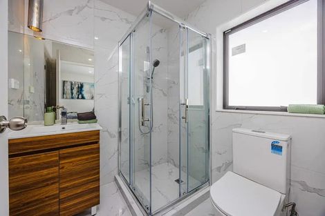 Photo of property in 8e Arimu Road, Papakura, 2110