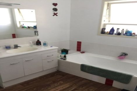 Photo of property in 42 Hamurana Road, Omokoroa, 3114