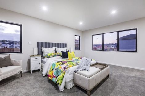 Photo of property in 3 David Rogers Lane, Swanson, Auckland, 0614