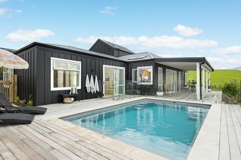 Photo of property in 11 Moya Drive, Matakana, 0985