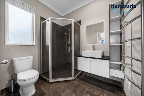 Photo of property in 28 Franshell Crescent, East Tamaki, Auckland, 2013
