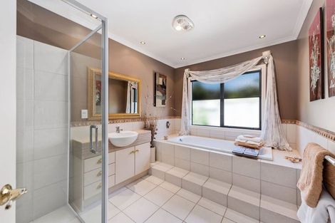 Photo of property in 43 Montego Drive, Papamoa Beach, Papamoa, 3118