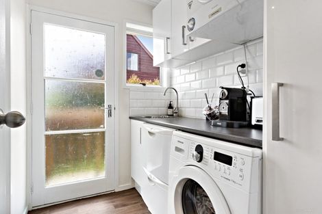 Photo of property in 138 Moire Road, West Harbour, Auckland, 0618