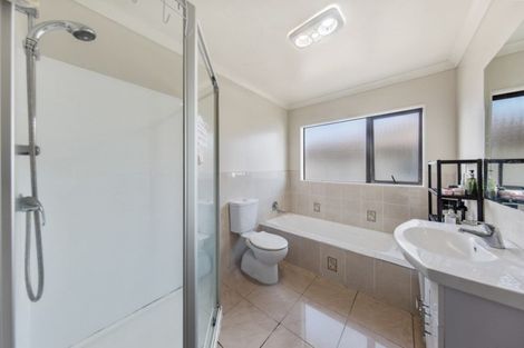 Photo of property in 16 Mandival Avenue, Flat Bush, Auckland, 2019