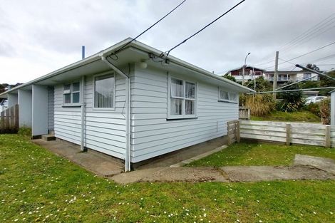 Photo of property in 42b Black Rock Road, Newlands, Wellington, 6037