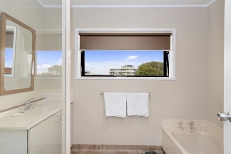 Photo of property in 416b Oceanbeach Road, Mount Maunganui, 3116
