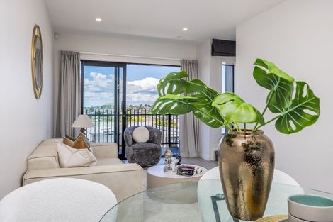 Photo of property in 8/805 Riddell Road, Saint Heliers, Auckland, 1071