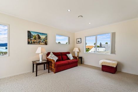 Photo of property in 15 Bermuda Place, One Tree Point, 0118