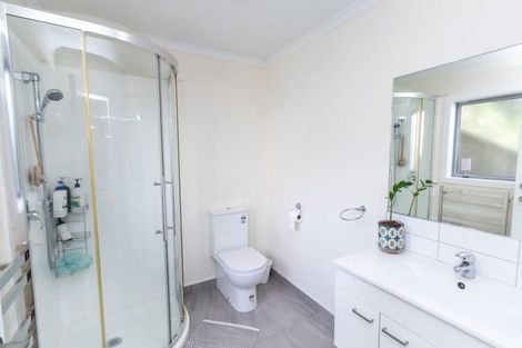 Photo of property in 43 Burma Road, Khandallah, Wellington, 6035