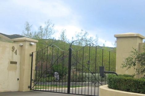 Photo of property in 94 Woodburn Drive, Takapu Valley, Wellington, 5028