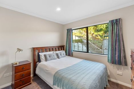 Photo of property in 14 Nugget Grove, Raumati Beach, Paraparaumu, 5032