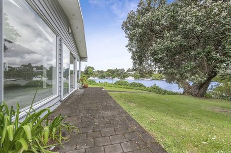 Photo of property in 1 Pakuranga Road, Pakuranga, Auckland, 2010
