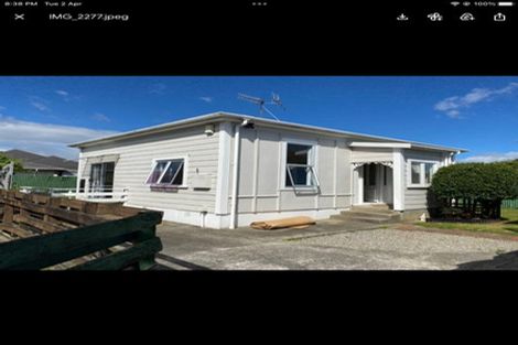 Photo of property in 560a Queen Street East, Levin, 5510