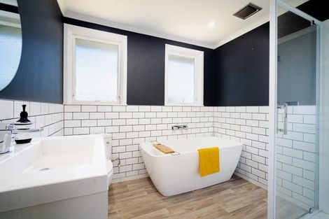 Photo of property in 11 Mcdonald Street, Brockville, Dunedin, 9011