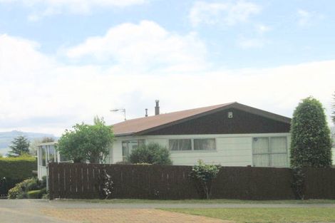 Photo of property in 67 Richmond Avenue, Richmond Heights, Taupo, 3330