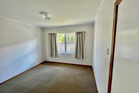 Photo of property in 9 Gloria Avenue, Te Atatu Peninsula, Auckland, 0610