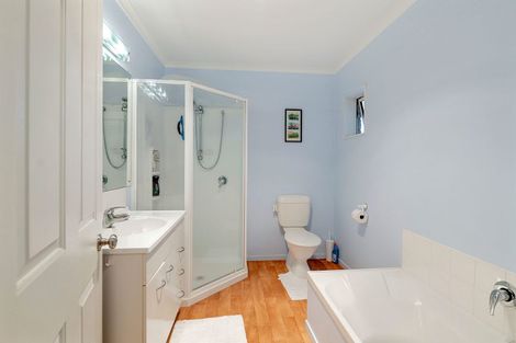 Photo of property in 140 Castlewold Drive, Bethlehem, Tauranga, 3110