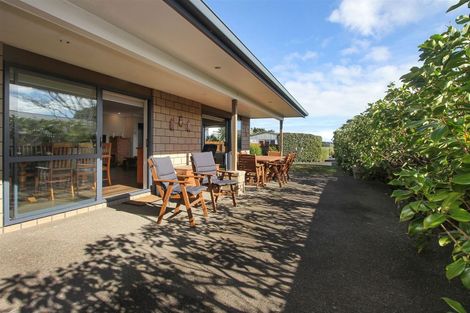 Photo of property in 7 Vela Place, Clarks Beach, 2122