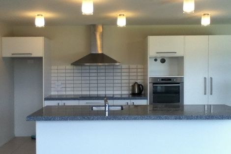 Photo of property in 13 Stonebridge Lane, Oxford, 7430