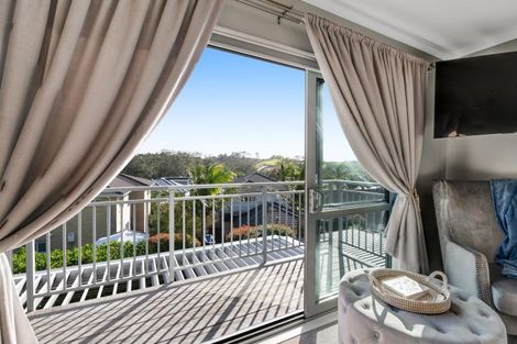 Photo of property in 12 Vera Court, Silverdale, 0932