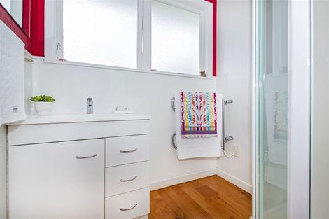 Photo of property in 27 Meldrum Street, Te Kamo, Whangarei, 0112