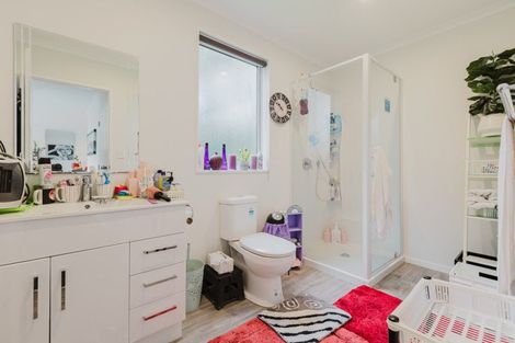 Photo of property in 25 Stanly Street, Eketahuna, 4900