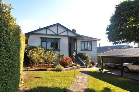 Photo of property in 4 Avenue Road, West End, Timaru, 7910