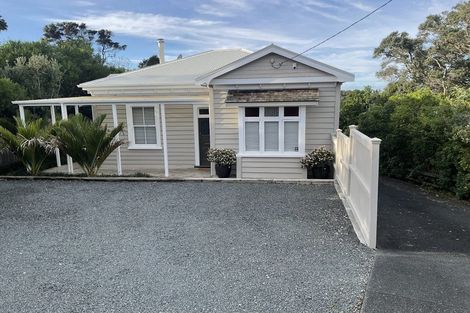 Photo of property in 9 Hibiscus Avenue, Snells Beach, 0920