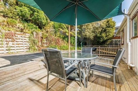 Photo of property in 28 King Richard Place, Browns Bay, Auckland, 0630