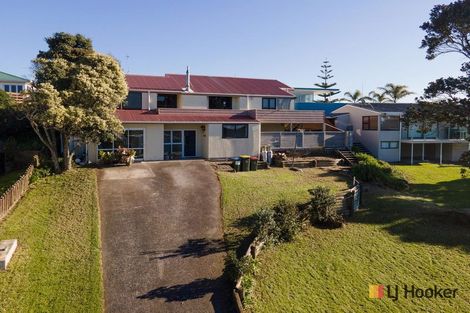 Photo of property in 196 Seaforth Road, Waihi Beach, 3611