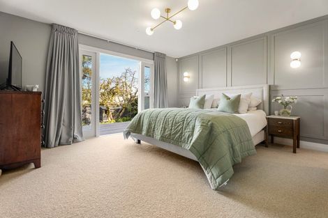 Photo of property in 19 Kerr Street, Devonport, Auckland, 0624