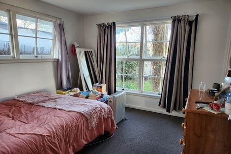 Photo of property in 8 Moorpark Place, Ilam, Christchurch, 8041