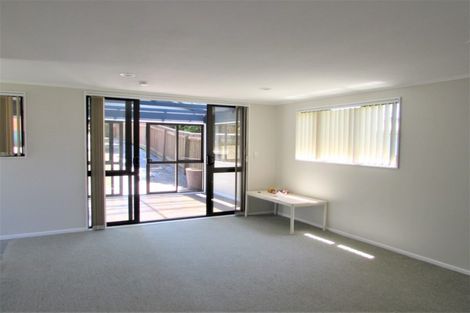 Photo of property in 144 Driver Crescent, Cannons Creek, Porirua, 5024