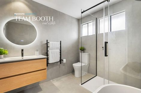 Photo of property in 32a Bayview Road, Bayview, Auckland, 0629