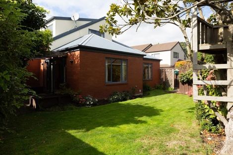 Photo of property in 4 Landsdowne Terrace, Cashmere, Christchurch, 8022