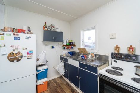 Photo of property in 100 Pembroke Street, Carterton, 5713