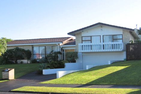 Photo of property in 3 Arkley Avenue, Farm Cove, Auckland, 2012