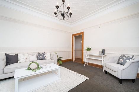 Photo of property in 9 Weston Avenue, Roslyn, Palmerston North, 4414