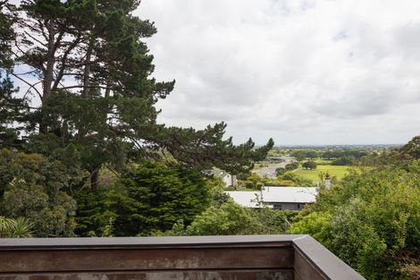 Photo of property in 12a Mountain View Road, Fitzherbert, Palmerston North, 4410