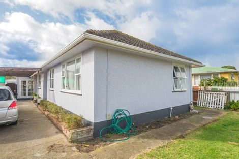 Photo of property in 22 Kotuku Street, Castlecliff, Whanganui, 4501