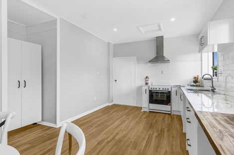 Photo of property in 7a Nathan Place, West End, Palmerston North, 4412
