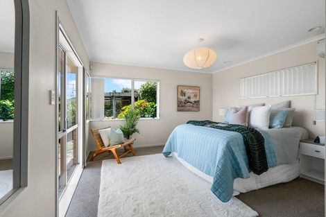 Photo of property in 27 Oteki Park Drive, Welcome Bay, Tauranga, 3112