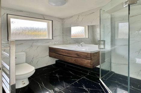 Photo of property in 575 East Coast Road, Browns Bay, Auckland, 0630