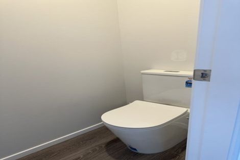 Photo of property in 28 Eskdale Road, Papakowhai, Porirua, 5024