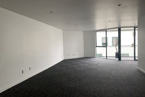 Photo of property in St James Courts, 2/77 Gloucester Street, Christchurch Central, Christchurch, 8013