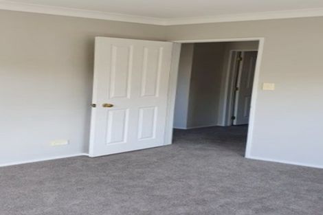 Photo of property in 1/2 Doment Crescent, Orewa, 0931