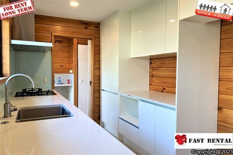 Photo of property in 2/70 College Road, Northcote, Auckland, 0627