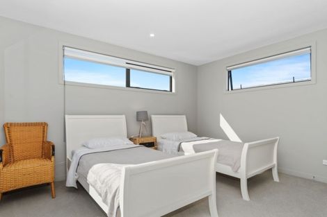 Photo of property in 12 Tuangi Way, Papamoa Beach, Papamoa, 3118