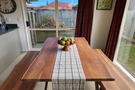 Photo of property in Rangeview Villas, 56/9 Fuller Close, Levin, 5510